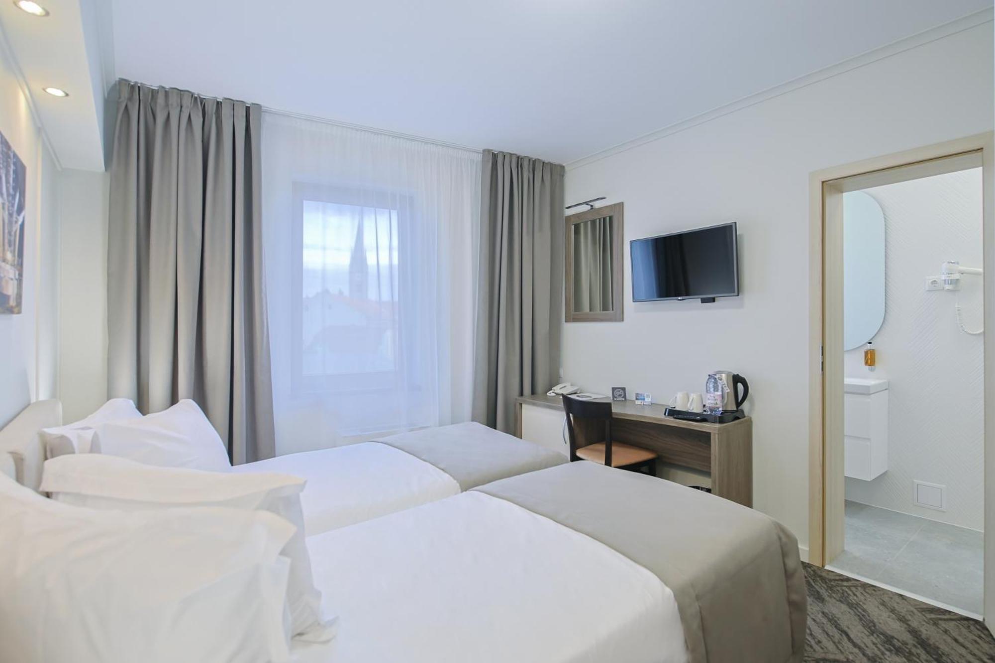 Potaissa Hotel Τούρντα Εξωτερικό φωτογραφία